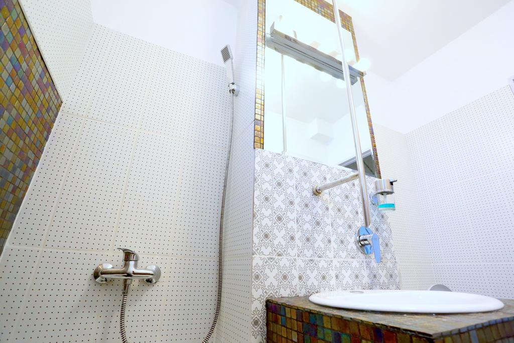 Soho Apartment Near Ceronav Galaţi Esterno foto